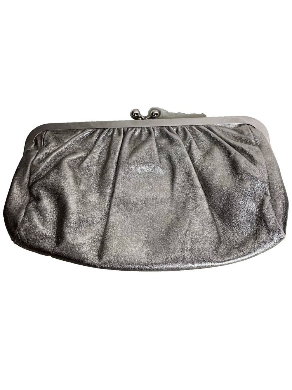 Express Metallic Silver
Genuine Leather Clutch Small
Women's Kiss Lock Purse✨